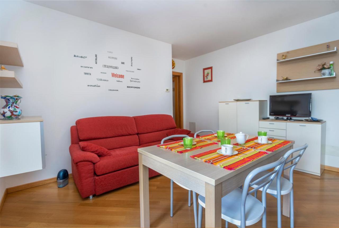 Ai Gelsomini - Lovely Flat With Terrace And Parking! Udine Luaran gambar