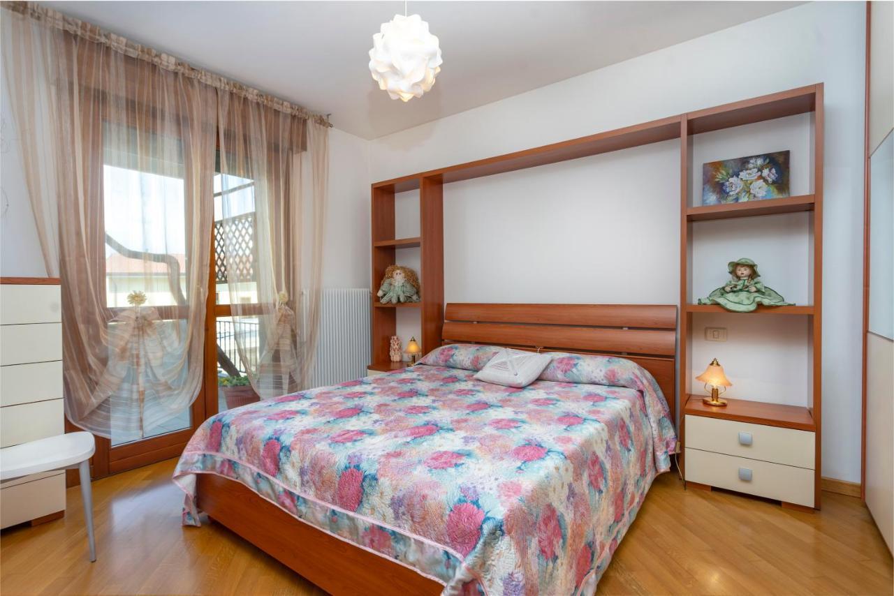 Ai Gelsomini - Lovely Flat With Terrace And Parking! Udine Luaran gambar